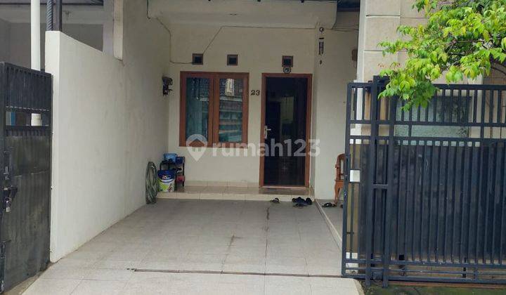 Dijual Rumah Bagus di Taman Royal Luas 96M 2