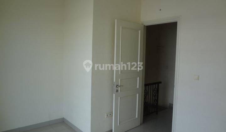 Disewakan Rumah Di West Europe Green Lake City 2