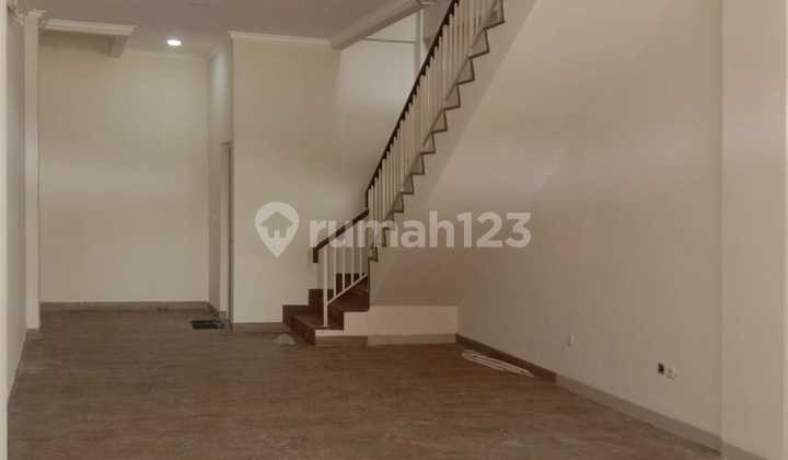 For Rent: Great Wall B Shop House Ready to Occupy, Neat and Clean, Green Lake City.