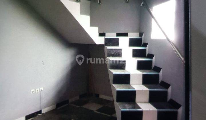 Disewakan Ruko di Puri Dago Antapani 2 Lantai 3