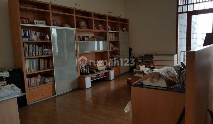 For Sale Rumah Modern Cantik di Sayap Otista 8