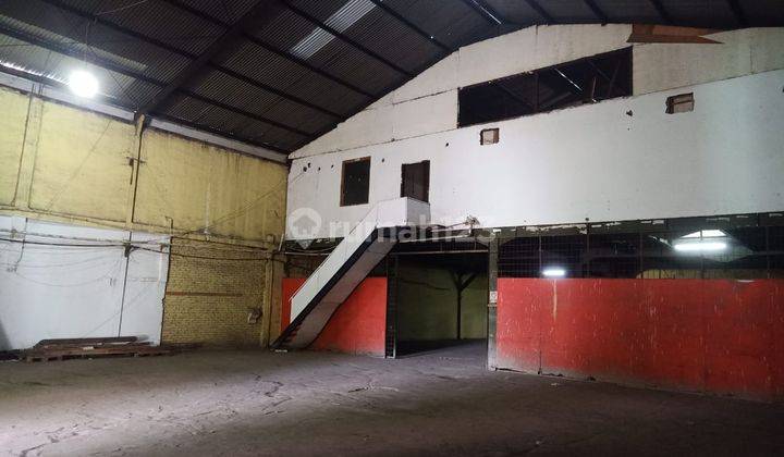 Disewakan Gudang di Kiara Condong Mainroad 3