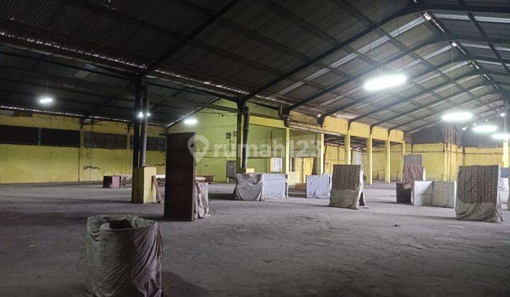 Disewakan Gudang di Kiara Condong Mainroad 10