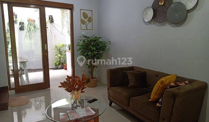 Disewakan Rumah Modern di Sariwangi 2 Lantai 4