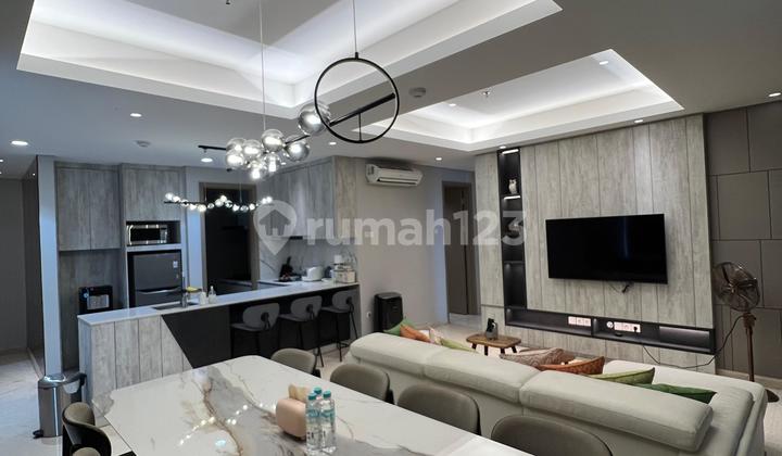 For Rent Luxury Gold Coast Pik Apartment Terrace Type Pool View 2