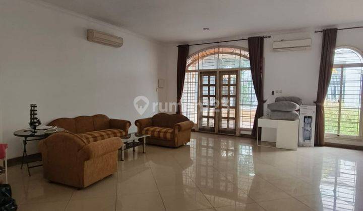 Disewakan Rumah Pik1 Flamboyan Golf Uk 12 X 23 Full Furnished  2