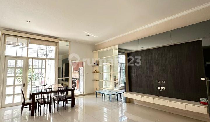 Dijual Rumah Mewah Pik Akasia Golf SHM Siap Huni Hadap Selatan