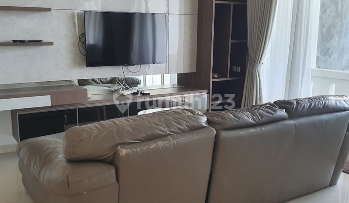 Disewakan Rumah Modern Crown Golf PIK Siap Huni 