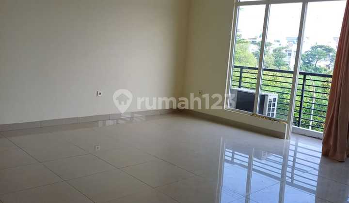 Cheap Rent Modern House Beautiful Katamaran Ready to Live Strategic Cheap Rent Modern House Beautiful Katamaran Ready to Live Strategic