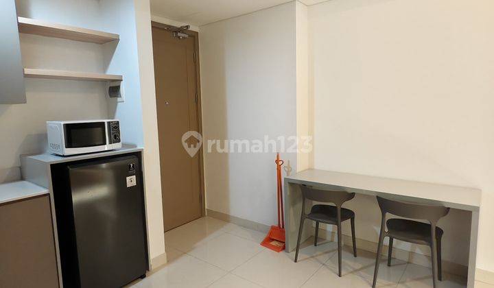 Dijual Murah Apartemen Modern Gold Coast Full Furnish  2