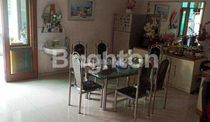 Rumah Bagus di pinggir Jalan Cocok untuk Usaha 2