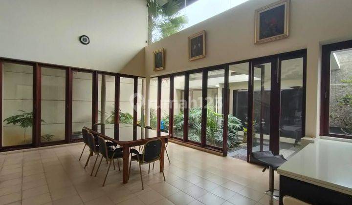 Rumah Mewah Eropa Modern Setiabudi Regency 2