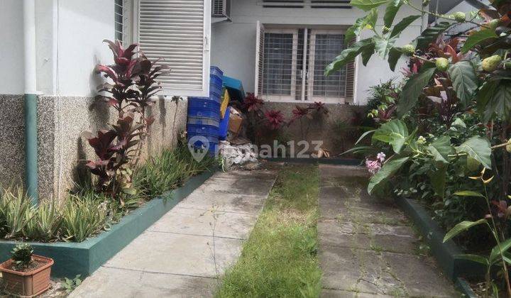 Rumah Model Belanda Dekat Gedung Sate Bandung 1