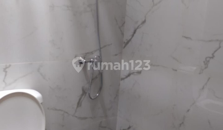 Rumah Bagus Harga 2 M an Sarijadi Bandung 2