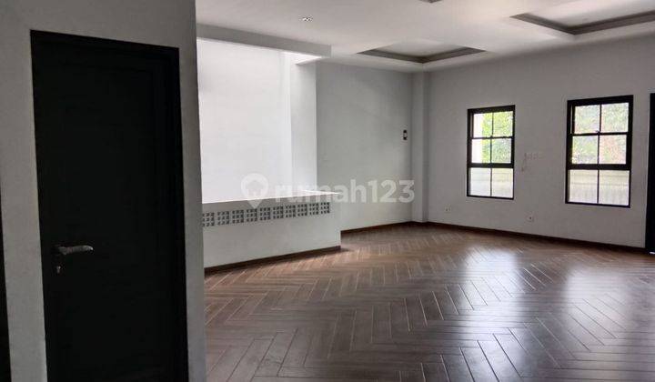 Rumah Cocok Usaha 3 Lantai Area Riau Bandung 2