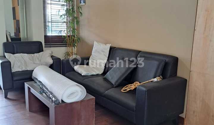 Rumah Minimalis Catik di Kota Baru Parahyangan Rumah Minimalis Catik di Kota Baru Parahyangan