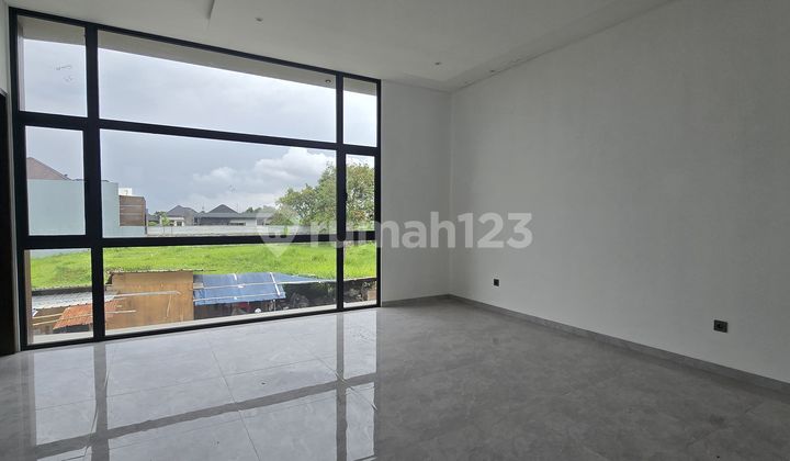 Dijual Rumah Baru Design Minimalis 3BR di Setra Duta 