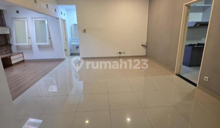 Rumah Bagus dan Terawat di Singgasana Pradana