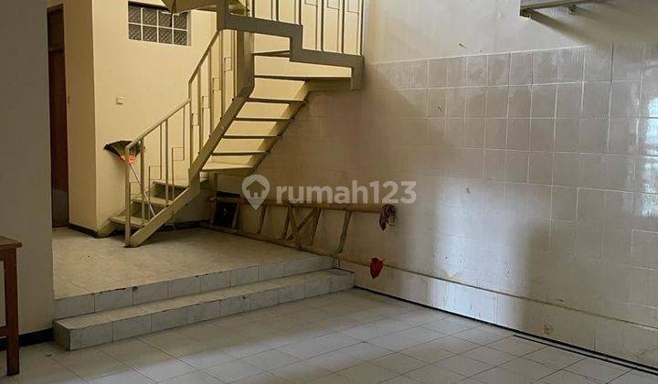 Dijual Rumah Tinggal Siap Huni Nyaman 2 Lantai Istana Regency 1 1