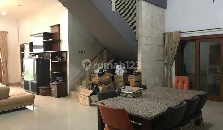 Jual Rumah Tinggal Nyaman 2 Lantai Lokasi Di Batununggal 2