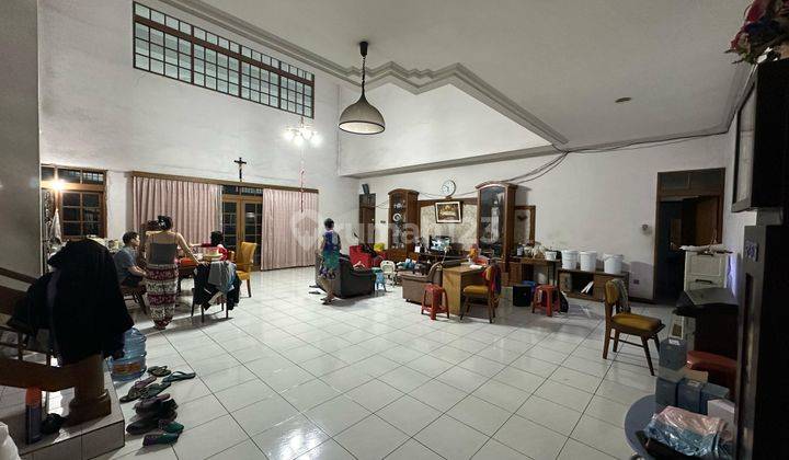 Dijual Rumah Terawat Lokasi Tengah Kota Kebon Kawung Bandung 1