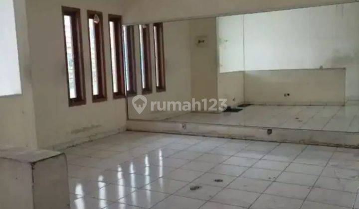 Disewakan Rumah Siap Huni Unfurnished Lokasi Sayap Gatot Subroto 1