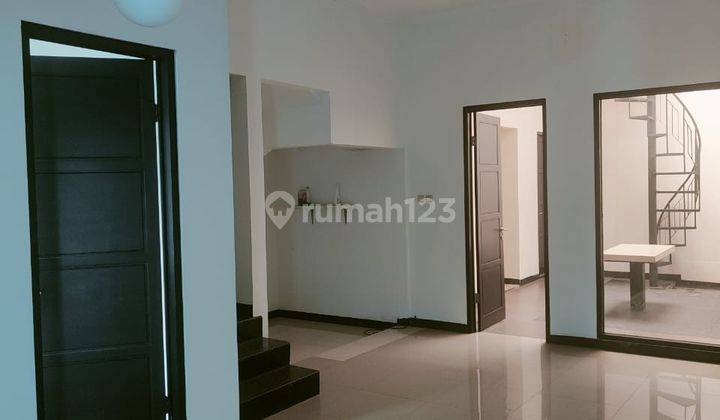 Disewakan Rumah Hunian Minimalis Modern di Komplek Mekar Wangi 1