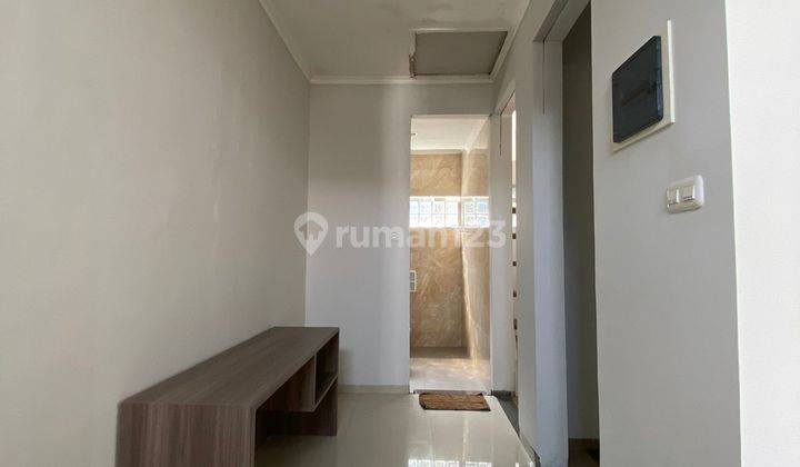 Disewakan Rumah Minimalis 2 Lantai di Komplek Edelweis Townhouse 2