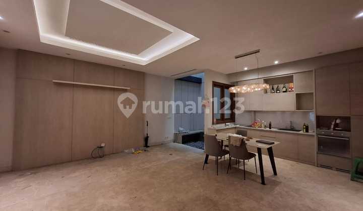 Rumah 3 Lantai Nyaman di Bale Pakuan Ciumbuleuit Rumah 3 Lantai Nyaman di Bale Pakuan Ciumbuleuit