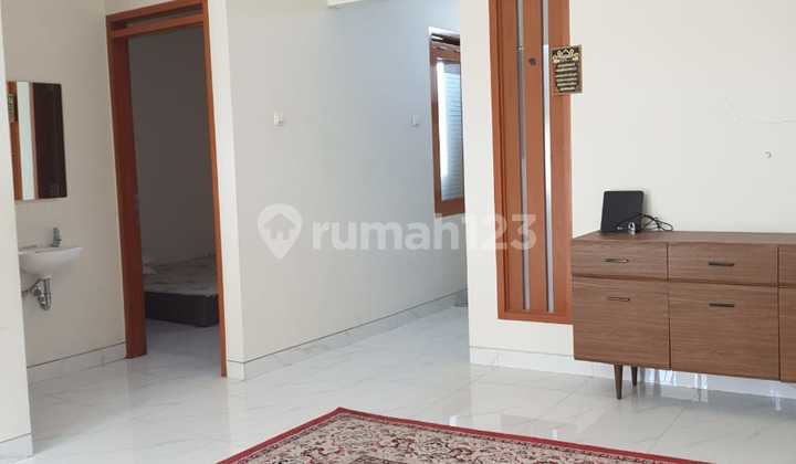 Rumah Minimalis Modern Siap Huni di Gegerkalong