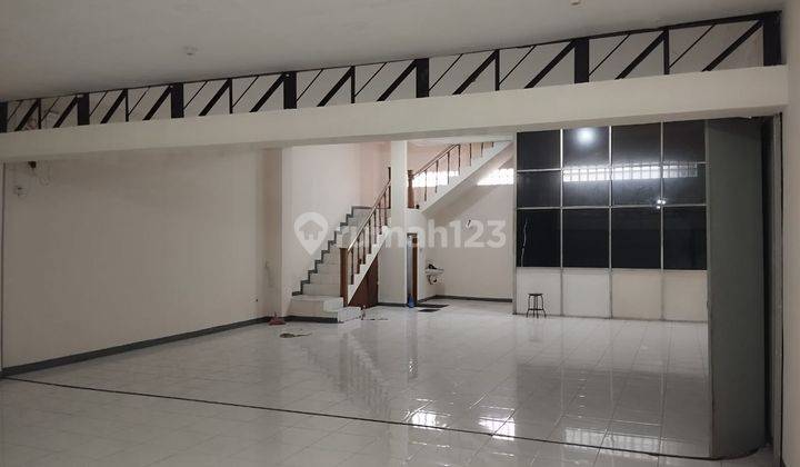 Ruko Lokasi Strategis di Mainroad Soekarno Hatta 1