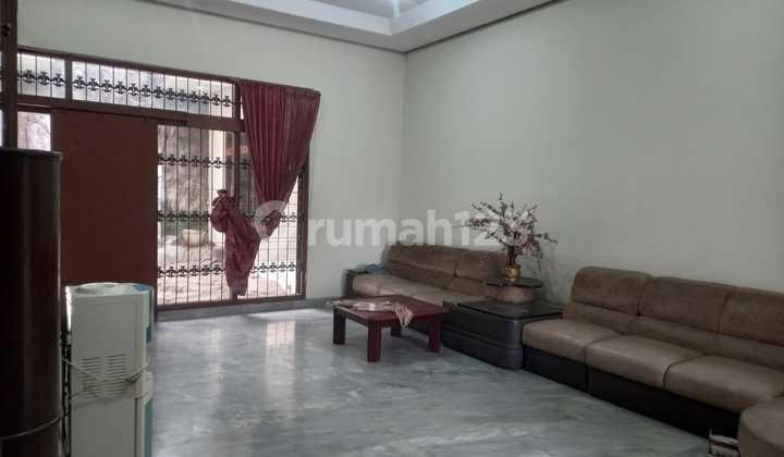 Rumah Nyaman Modern di Srigadis Sayap Moch Ramdan