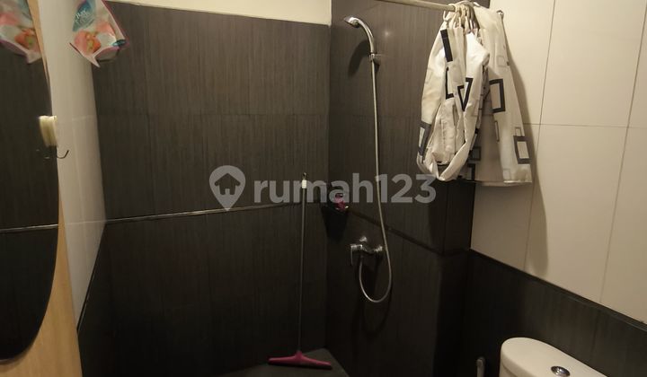 Rumah Nyaman Modern di Taman Kopo Indah 2 2