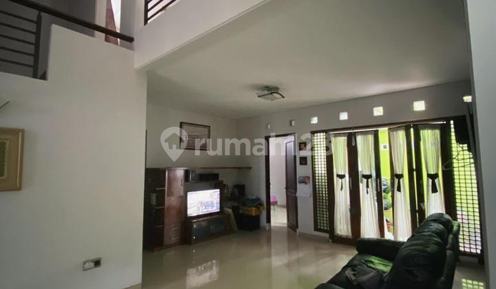 Dijual Rumah Setraduta Semi Furnish.very Homey