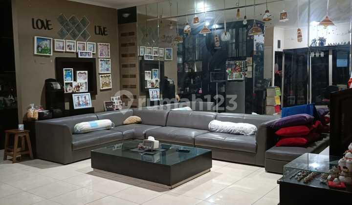 Rumah Modern Full Furnished Lokasi di Batu Mas Rumah Modern Full Furnished Lokasi di Batu Mas