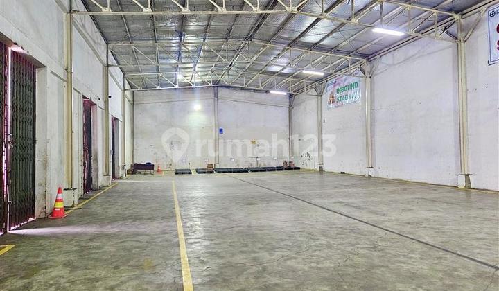 Gedung Hitung Tanah Lokasi di Mainroad Soekarno Hatta Gedung Hitung Tanah Lokasi di Mainroad Soekarno Hatta