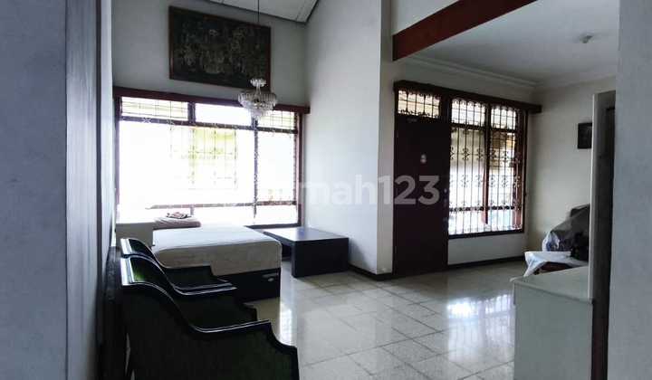 Rumah Cocok untuk Usaha di Dekat Itb Sayap Dago 2