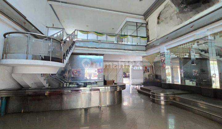 ruang usaha hitung tanah saja di mainroad ahmad yani 1