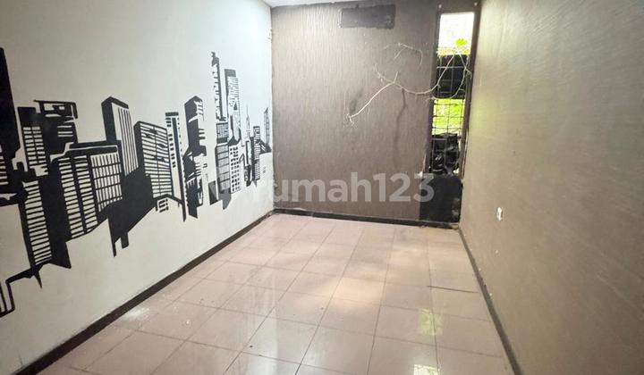 Modern Minimalist House on Sutami Canal 2