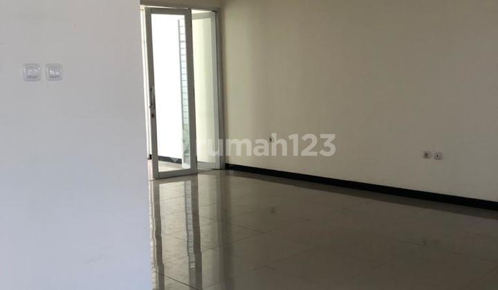 rumah milenial 2 lantai di taman kopo indah 5