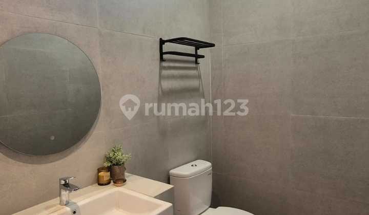 Dijual Rumah Baru Furnished 3 BR ,Design Out Standing  2