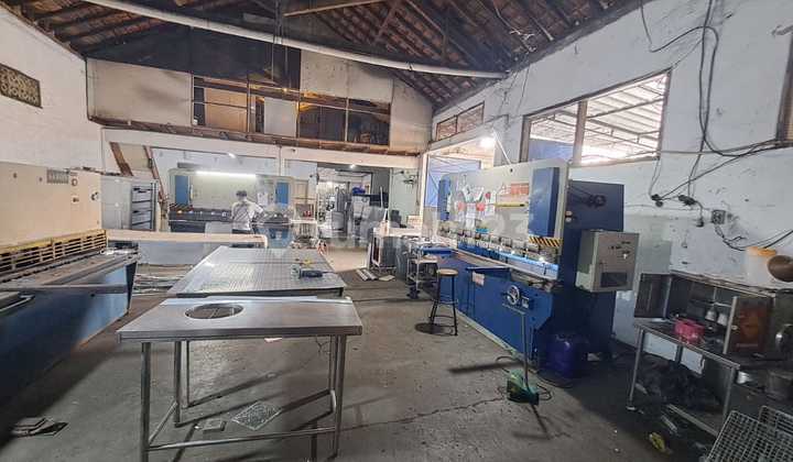 Gudang Lokasi Strategis di Sukamenak Kopo