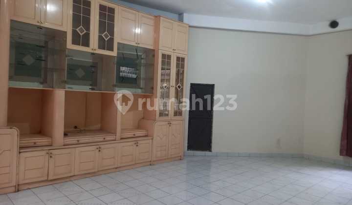Rumah Nyaman Modern di Srigadis Sayap Moch Ramdan 2