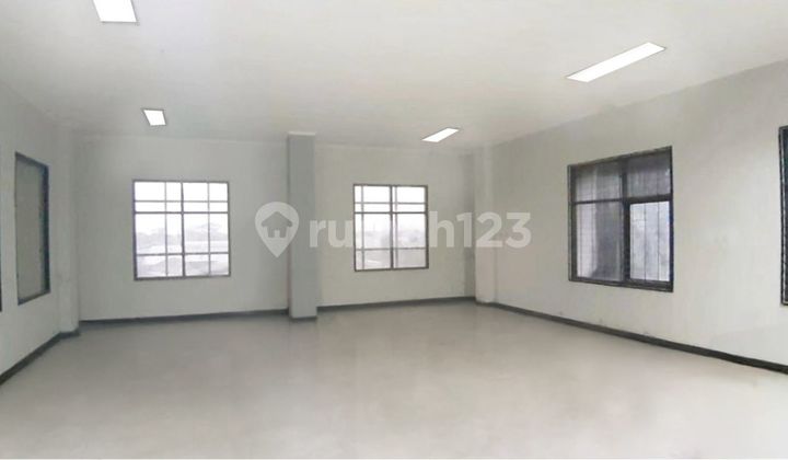 Gudang dan Kantor Lokasi di Moch Toha Strategis Gudang dan Kantor Lokasi di Moch Toha Strategis