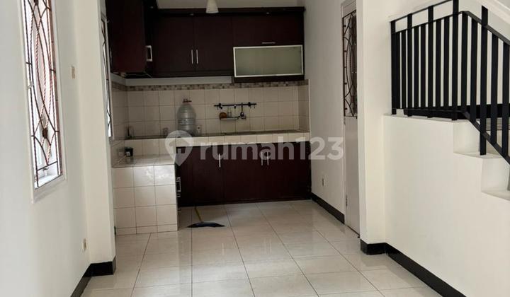 Rumah Minimalis Modern di Kota Baru Parahyangan 2