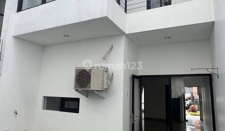 Disewakan Rumah Luas Nyaman di terusan Surya Sumantri 2