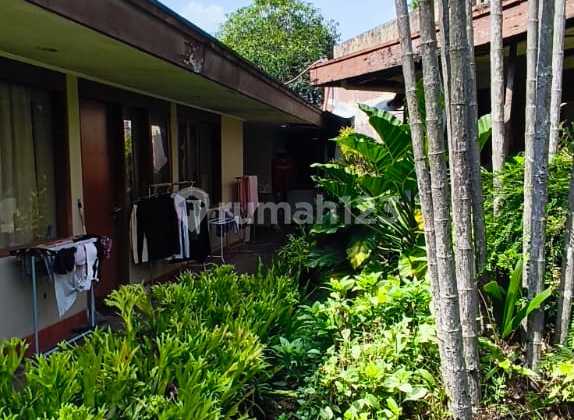 Rumah Strategis Luas di Area Tubagus Ismail Dekat Dago 2