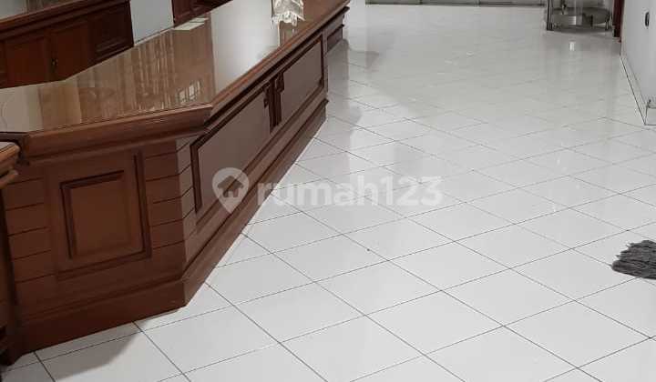 Rumah Strategis Siap Huni dan Usaha di Sayap Karapitan 2