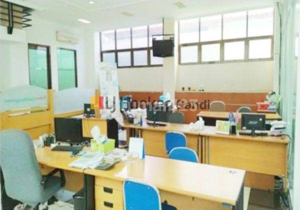 Gedung di S Parman Gajahmungkur Semarang 3