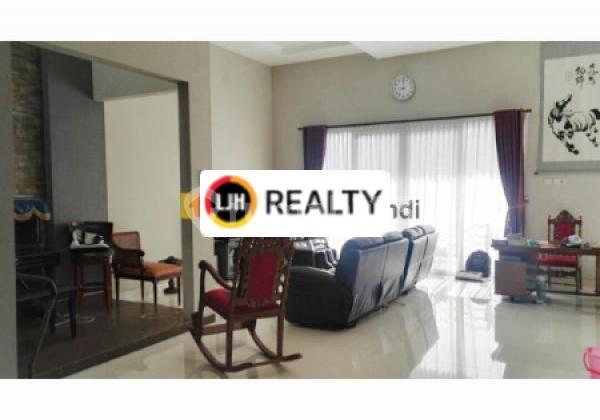 Dijual Rumah di Boulevard Utara Graha Padma Semarang 1